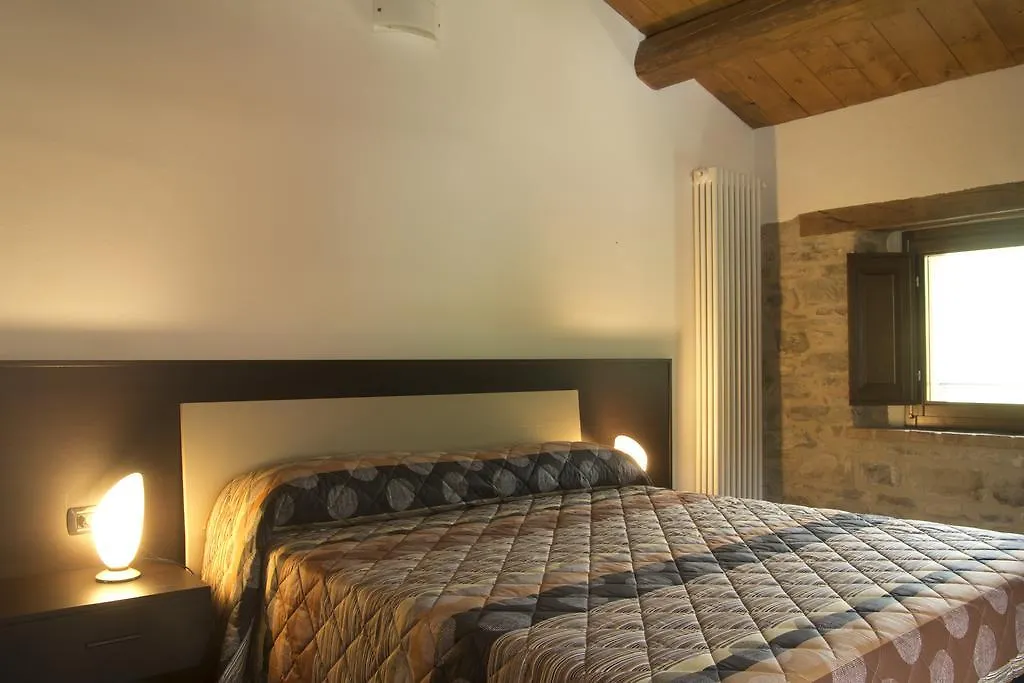 Farm Stay Agriturismo La Luna Santa Sofia