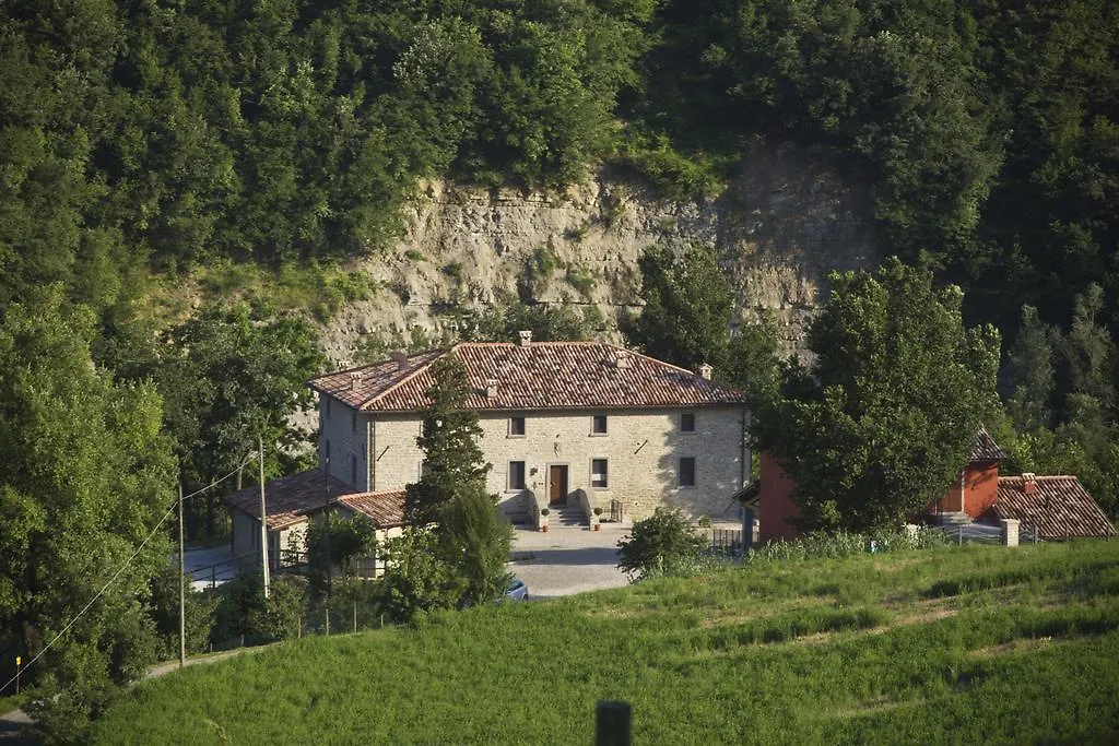 Farm Stay Agriturismo La Luna Santa Sofia